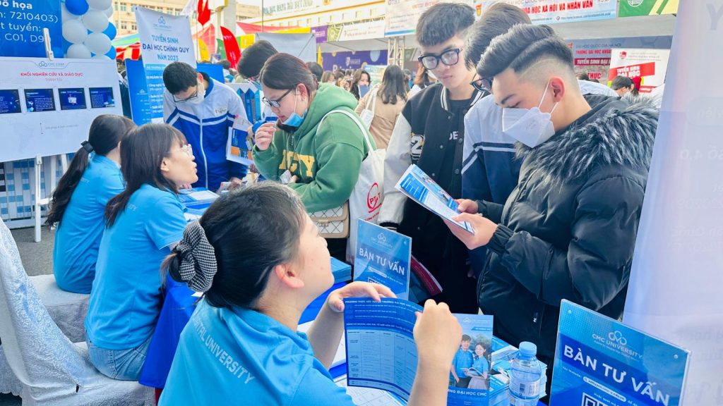 Trường Đại học CMC đồng hành cùng sĩ tử Hải Phòng tại Ngày hội Tư vấn Tuyển sinh – Hướng nghiệp năm 2023