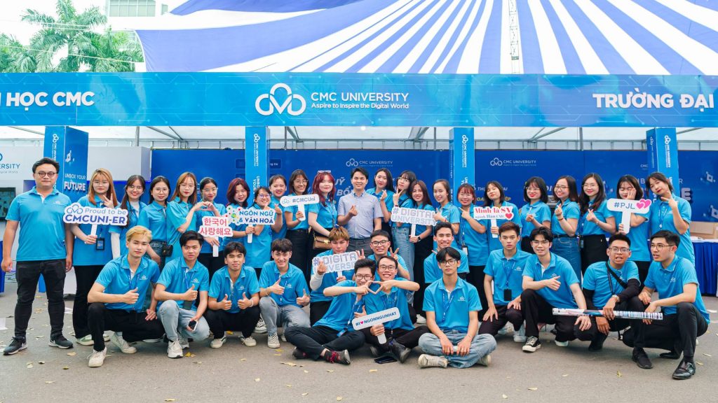 Sức hút của Trường Đại học CMC tại Ngày hội Tư vấn tuyển sinh – hướng nghiệp 2023