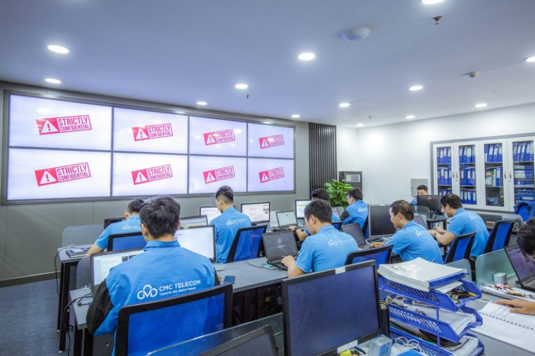 Tầm quan trọng của ngành Công nghệ thông tin trong xã hội: Lựa chọn đáng xem xét cho thí sinh 