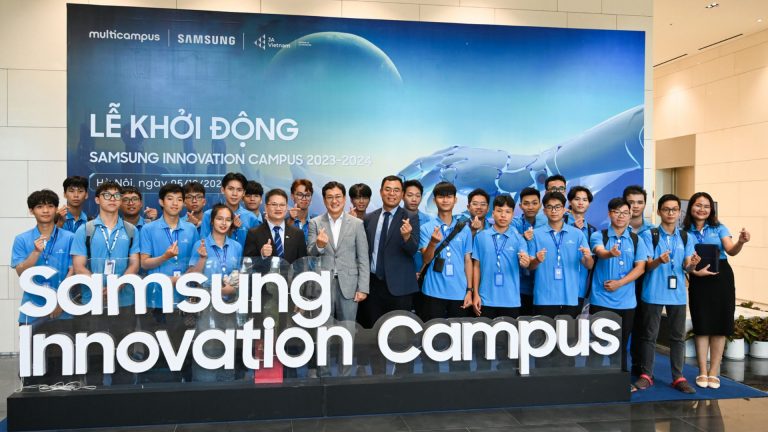 Sinh viên Trường Đại học CMC tham dự Lễ khởi động Samsung Innovation Campus  
