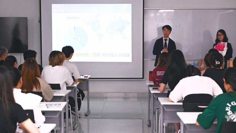 Sinh viên Trường Đại học CMC tìm hiểu và tiếp cận cơ hội học tập, làm việc tại Nhật Bản