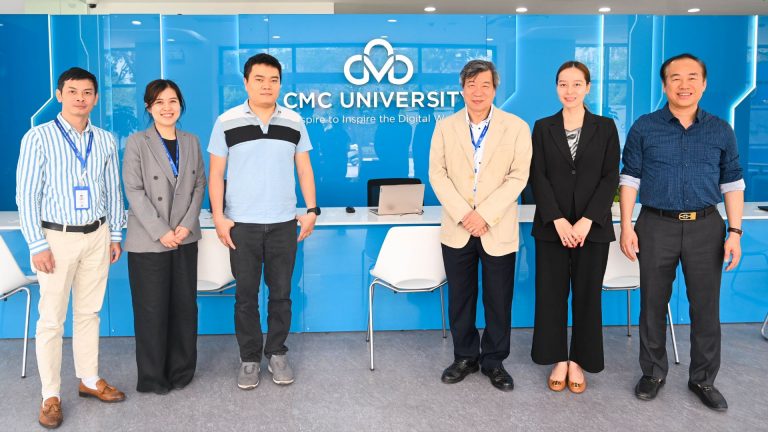 Trường Đại học CMC làm việc với đại diện Intel Việt Nam về đào tạo nhân lực chất lượng cao trong lĩnh vực AI