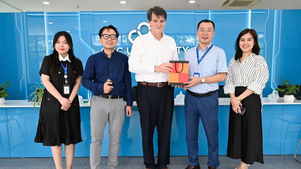 Làm việc với đại diện Tập đoàn Giáo dục Bright Can-Achieve, Trường Đại học CMC mở rộng cơ hội hợp tác với các trường đại học danh tiếng tại Mỹ