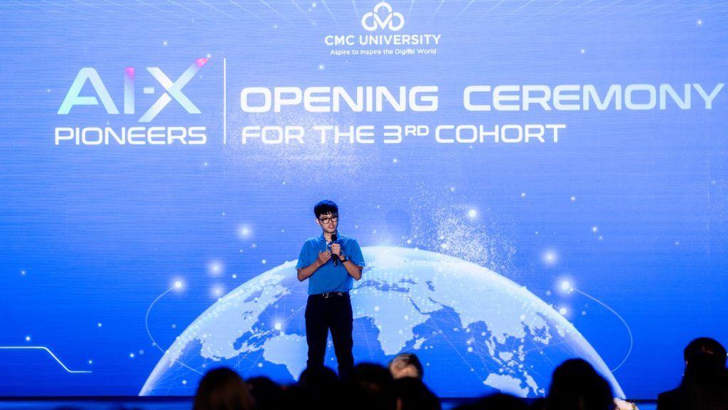 Bài phát biểu bằng tiếng Anh của tân sinh viên Khóa 3 Trường Đại học CMC