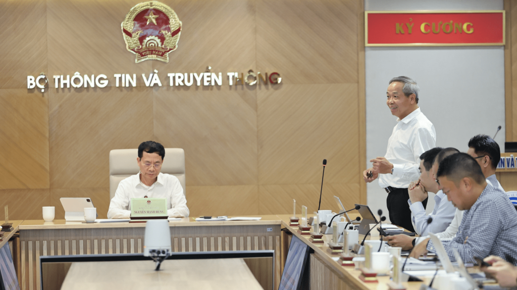 Bộ trưởng Nguyễn Mạnh Hùng: CMC có thể làm tốt về AI để trở thành công ty AI toàn cầu, góp sức đưa Việt Nam vào kỷ nguyên mới