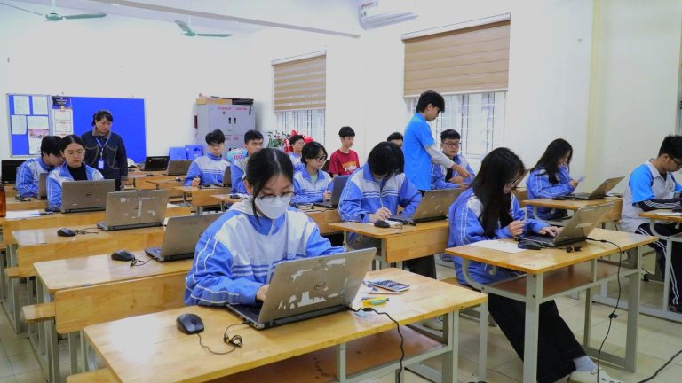 Hướng dẫn đăng ký xét tuyển đại học năm 2025