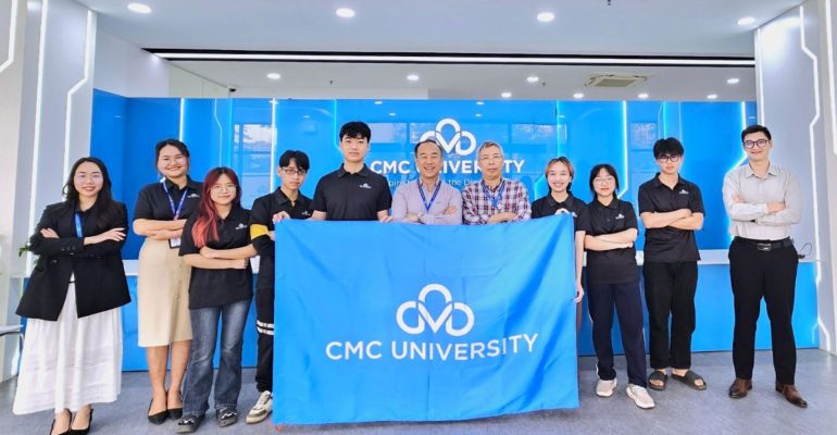đội tuyển Olympic Toán học sinh viên Trường Đại học CMC