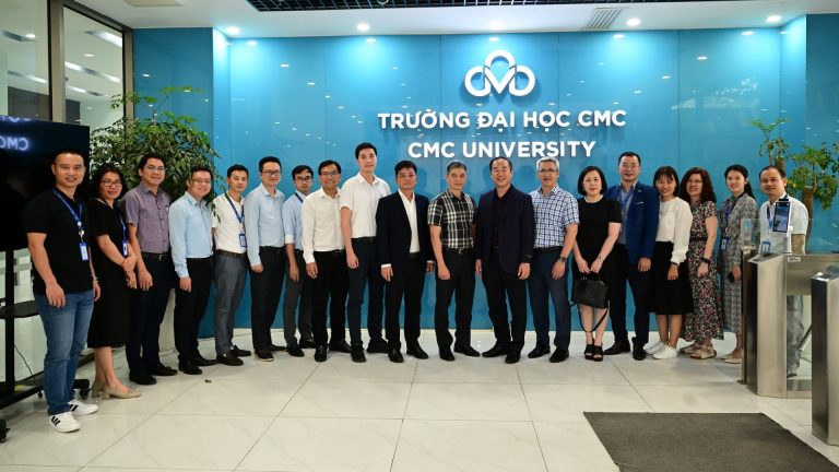 Trường Đại học CMC trao đổi với Trường Đại học Xây dựng Hà Nội, chia sẻ kinh nghiệm trong triển khai mô hình “AI University”