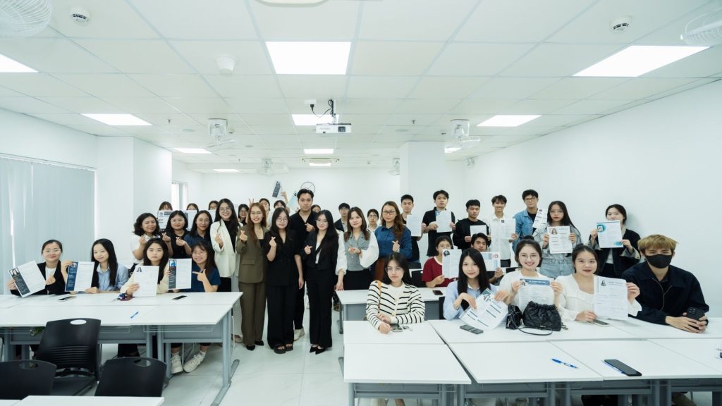 Workshop 1-1: Sửa CV & Phỏng vấn thử – Hành trang vững vàng cho sinh viên Trường Đại học CMC trước kỳ thực tập nghề nghiệp