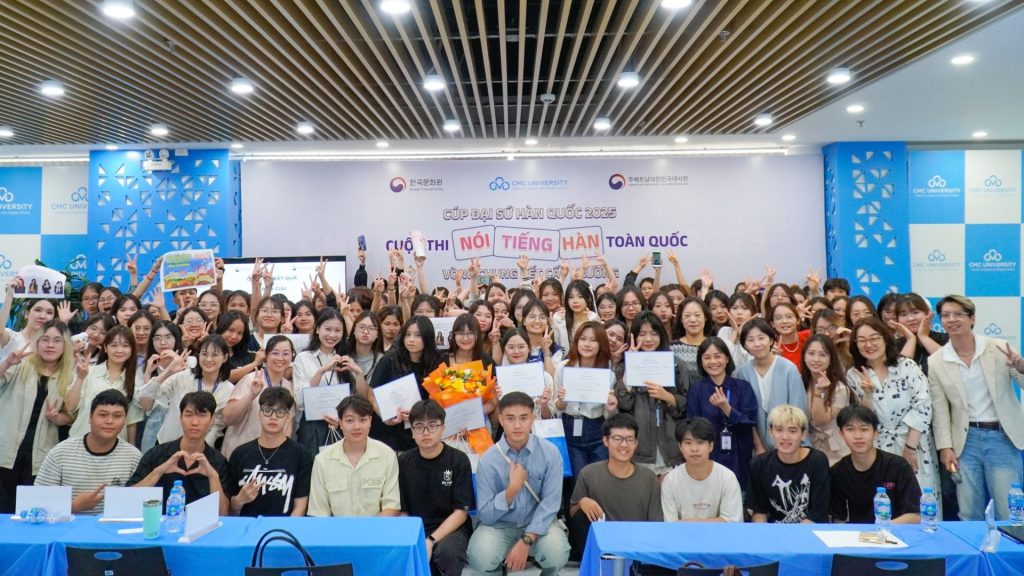Sinh viên Trường Đại học CMC tỏa sáng tại Vòng chung kết cấp trường Cuộc thi Nói tiếng Hàn toàn quốc – Cúp Đại sứ Hàn Quốc 2025