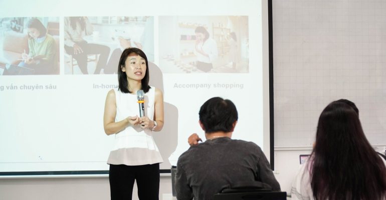 Giao lưu chuyên đề học phần Nghiên cứu thị trường tại Trường Đại học CMC 1