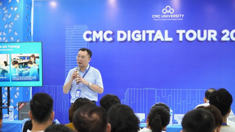 Sau kì thi tốt nghiệp THPT: Trường Đại học CMC đẩy mạnh hỗ trợ thí sinh qua nhiều hoạt động thiết thực