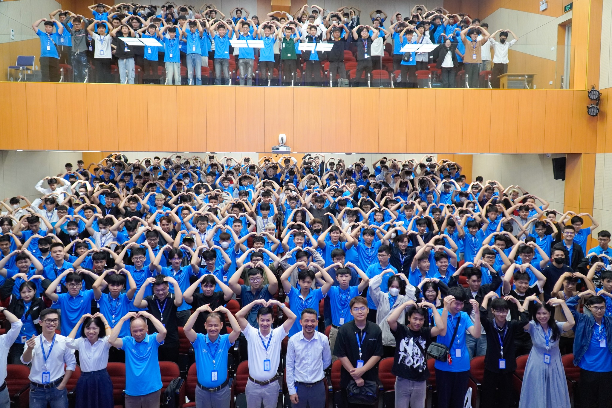 Chương trình Gặp mặt và định hướng đầu khóa cho Tân sinh viên Khóa 4 Trường Đại học CMC