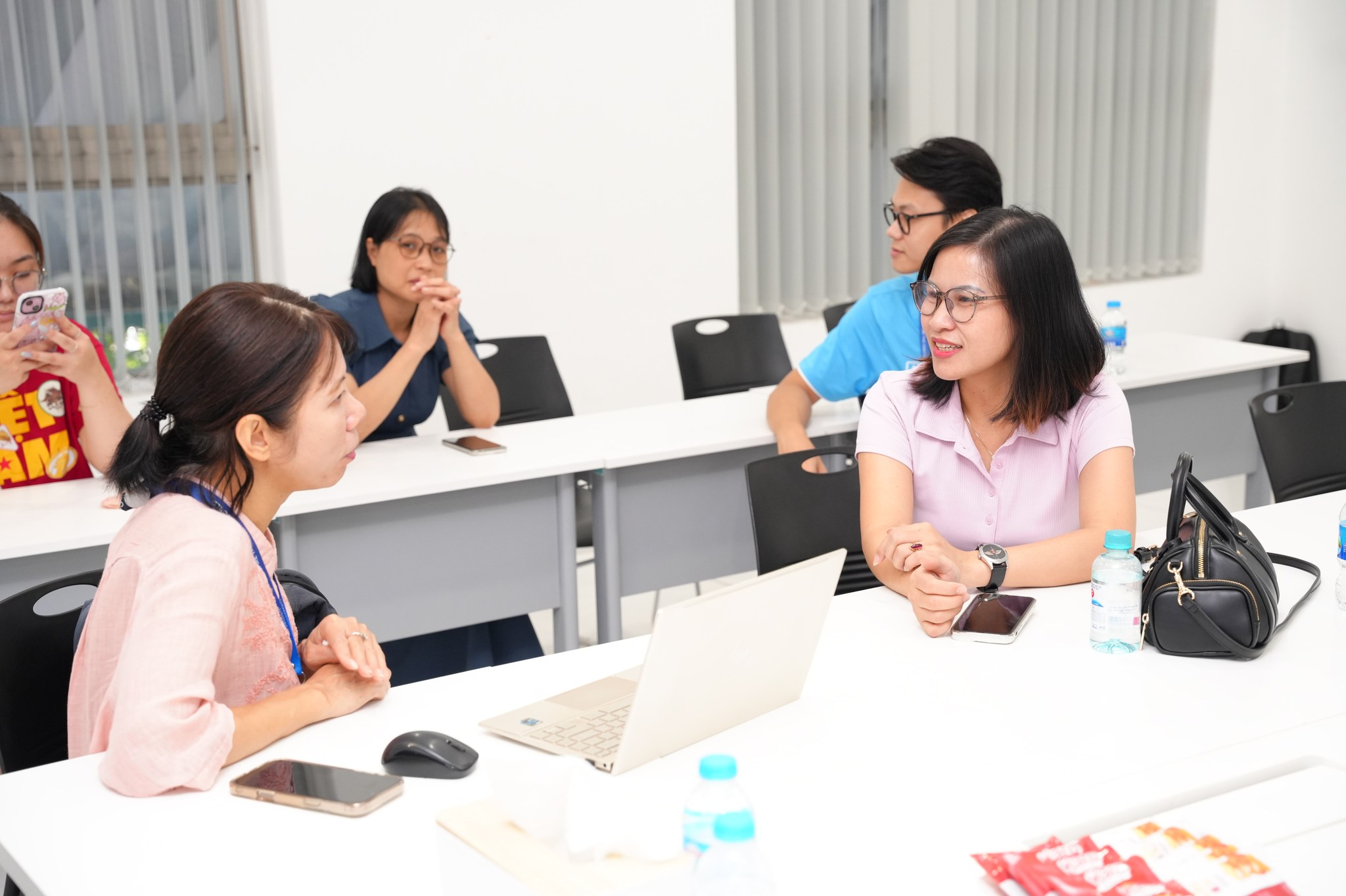 Mùa nhập học đầy cảm xúc của tân sinh viên K4 tại Trường Đại học CMC, sẵn sàng bứt phá trong kỷ nguyên AI