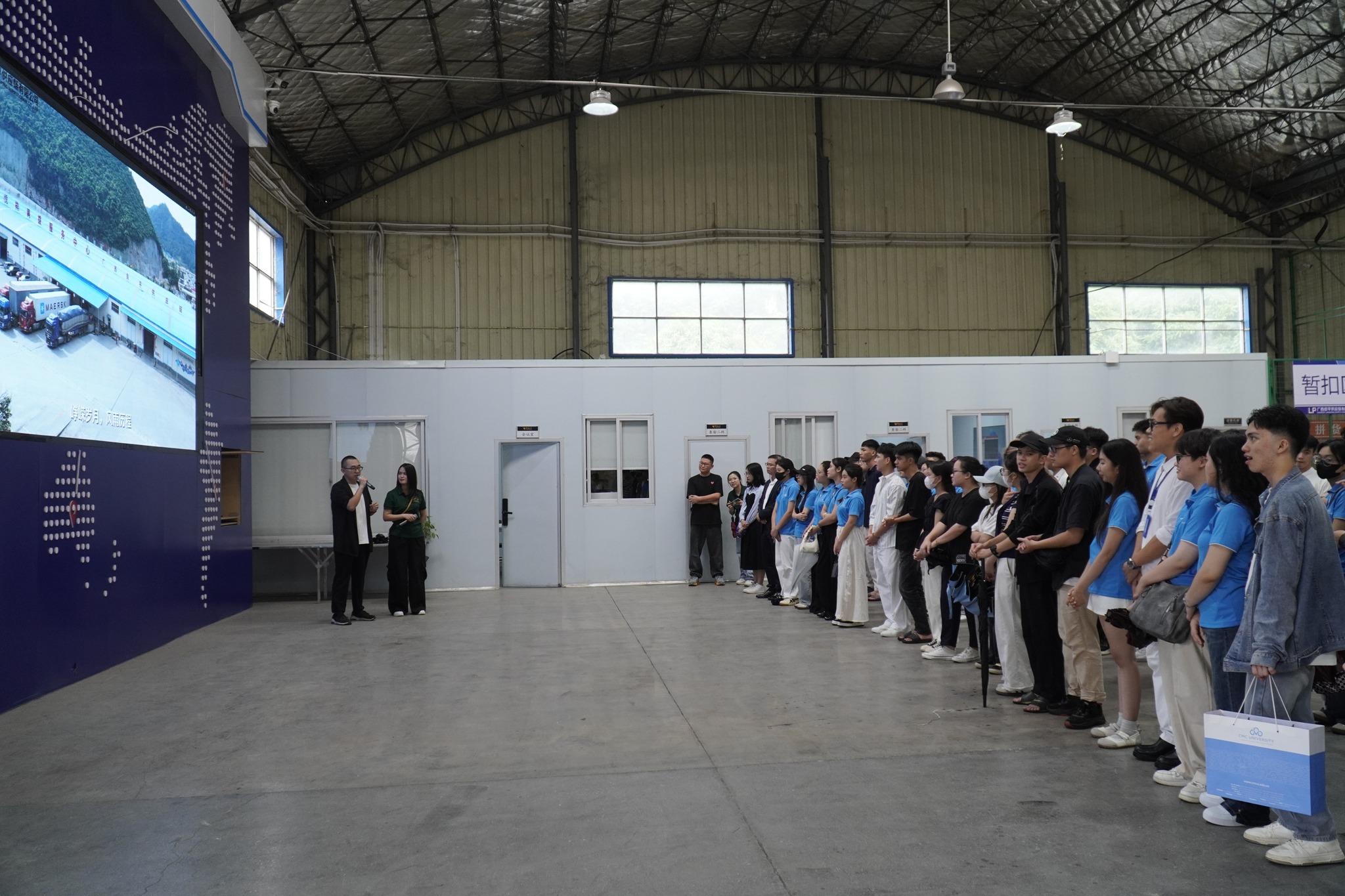 Sinh viên Trường Đại học CMC trải nghiệm thực tế 2N1Đ tại Công ty Cổ phần Hữu Nghị Xuân Cương