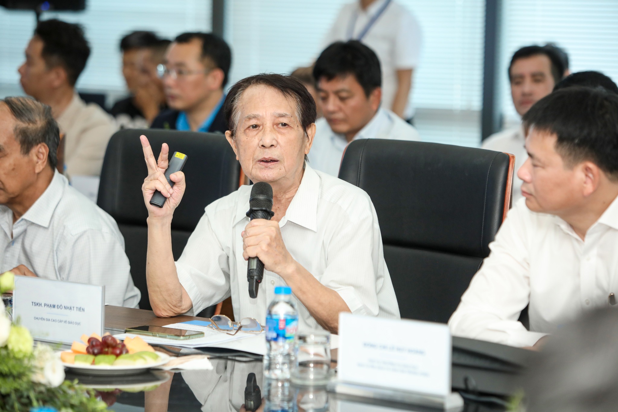 Tọa đàm Quản trị đại học Việt Nam trước tác động của công nghệ số và trí tuệ nhân tạo