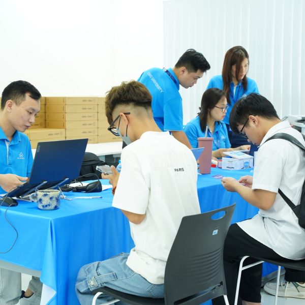 CHÀO ĐÓN TÂN SINH VIÊN KHÓA 4 NHẬP HỌC TRƯỜNG ĐẠI HỌC CMC 2025