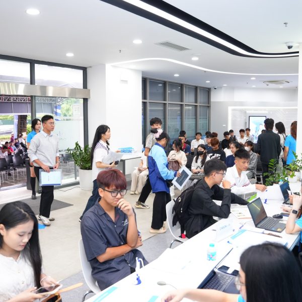 CHÀO ĐÓN TÂN SINH VIÊN KHÓA 4 NHẬP HỌC TRƯỜNG ĐẠI HỌC CMC 2025