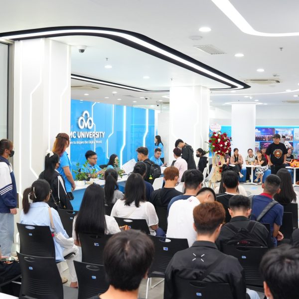 CHÀO ĐÓN TÂN SINH VIÊN KHÓA 4 NHẬP HỌC TRƯỜNG ĐẠI HỌC CMC 2025