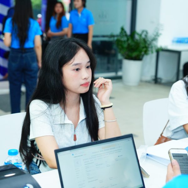 CHÀO ĐÓN TÂN SINH VIÊN KHÓA 4 NHẬP HỌC TRƯỜNG ĐẠI HỌC CMC 2025