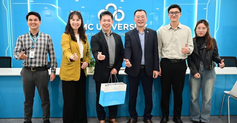 Lãnh đạo Trường Đại học CMC đón tiếp và làm việc với đại diện Công ty TNHH Hyperion Yen Trading (Nhật Bản)