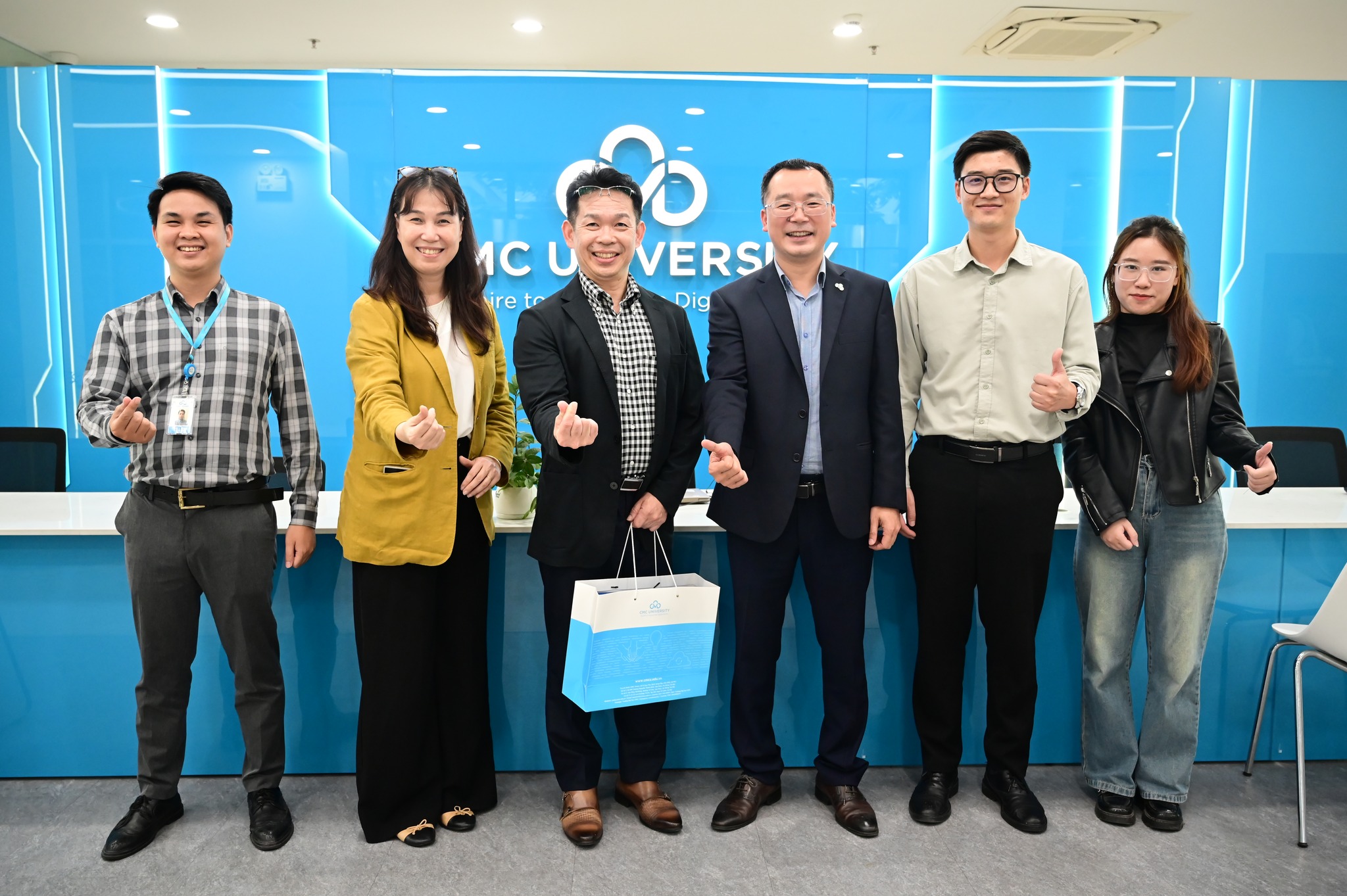 Lãnh đạo Trường Đại học CMC đón tiếp và làm việc với đại diện Công ty TNHH Hyperion Yen Trading (Nhật Bản)