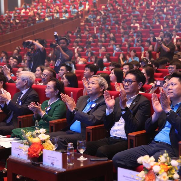 Lễ khai giảng Khóa 4 Trường Đại học CMC năm học 2025 – 2026