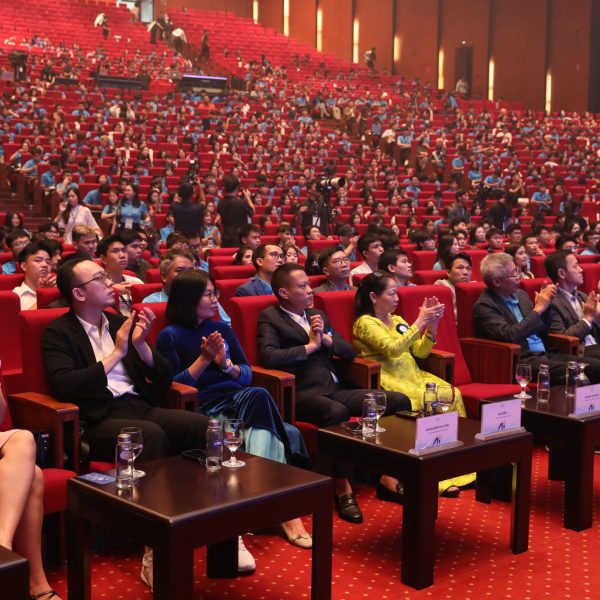 Lễ khai giảng Khóa 4 Trường Đại học CMC năm học 2025 – 2026