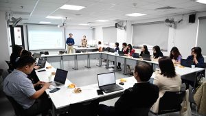 Thảo luận về Marketing trong kỷ nguyên AI qua BizTalk Series #01: “Quản trị Marketing: Yêu cầu & Thách thức trong giảng dạy và thực tiễn”