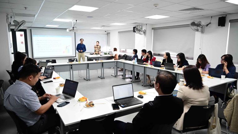 Thảo luận về Marketing trong kỷ nguyên AI qua BizTalk Series #01: “Quản trị Marketing: Yêu cầu & Thách thức trong giảng dạy và thực tiễn”