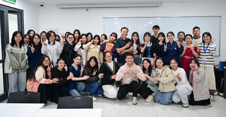 Trải nghiệm Workshop Văn hóa Hàn Quốc và Tâm lý Thế hệ MZ qua K-pop Demons