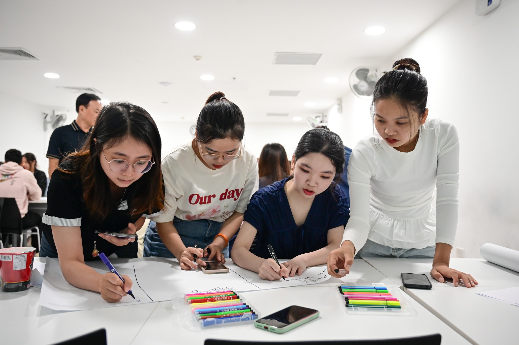 Trải nghiệm Workshop Văn hóa Hàn Quốc và Tâm lý Thế hệ MZ qua K-pop Demons