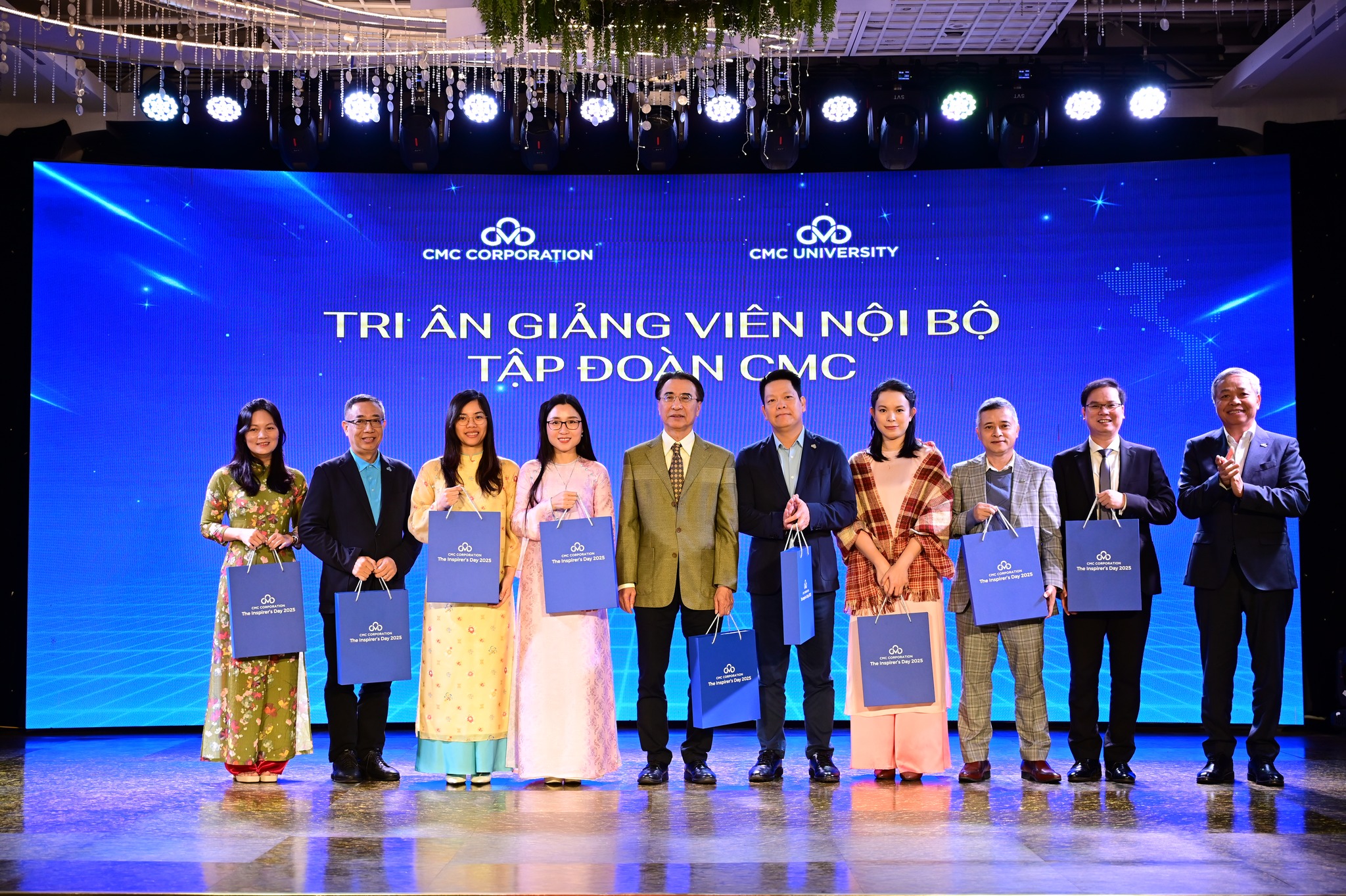 Lễ Kỷ niệm Ngày Nhà giáo Việt Nam 20.11 Trường Đại học CMC năm 2025