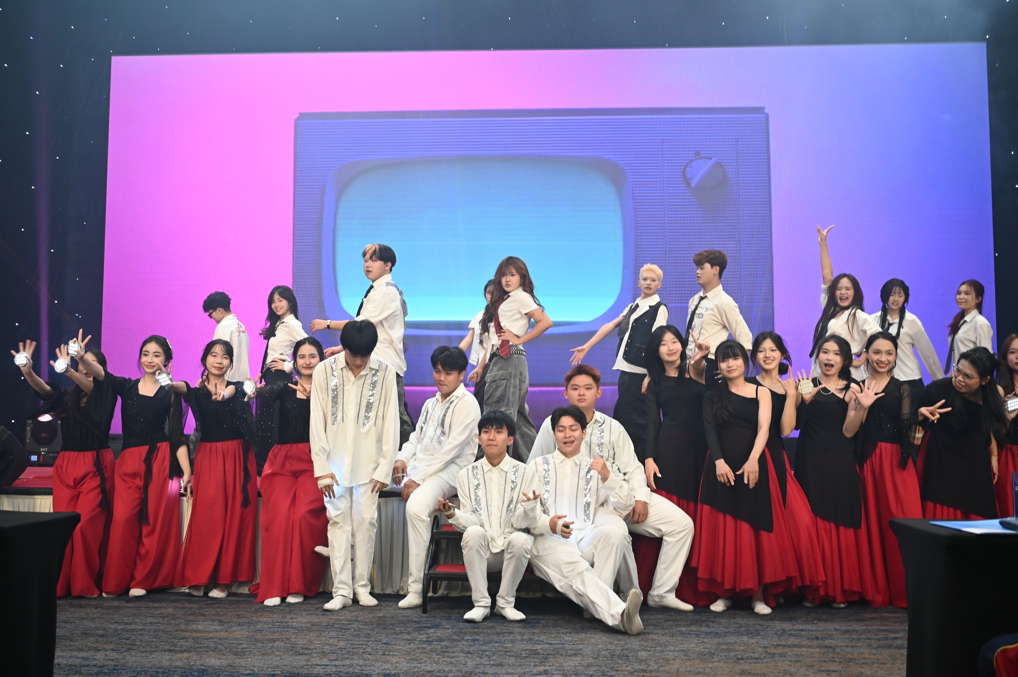 Lễ Tốt nghiệp và Trao bằng Cử nhân Khóa 1 Trường Đại học CMC năm 2025