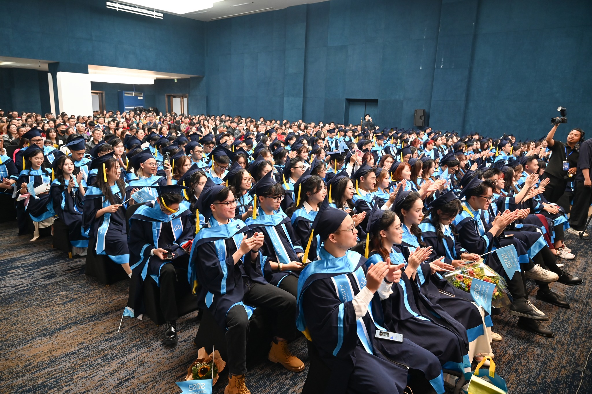 Lễ Tốt nghiệp và Trao bằng Cử nhân Khóa 1 Trường Đại học CMC năm 2025