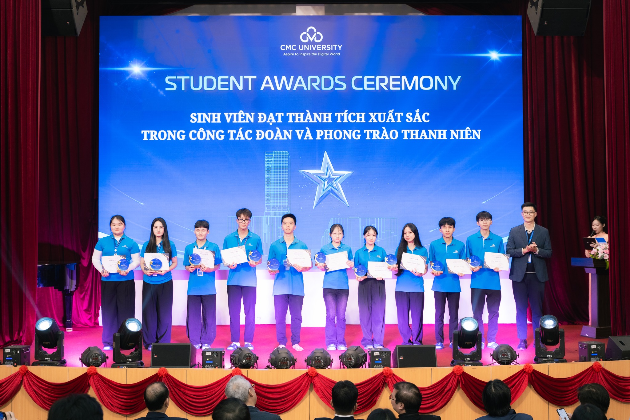 Lễ tuyên dương sinh viên Trường Đại học CMC học kỳ Hạ, năm học 2024 – 2025