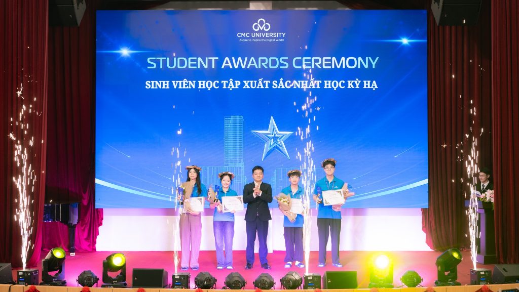 Lễ tuyên dương sinh viên Trường Đại học CMC học kỳ Hạ, năm học 2024 – 2025