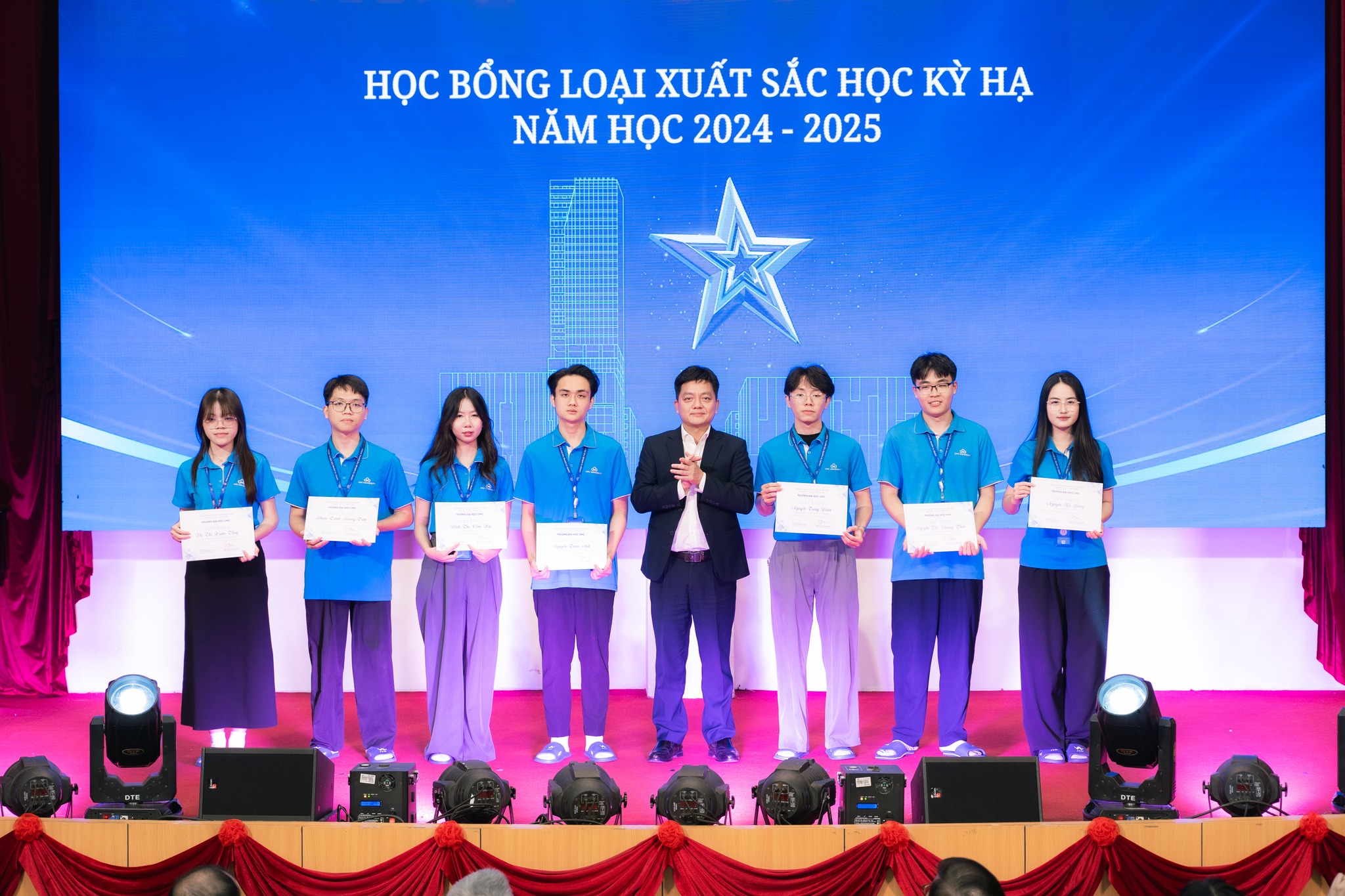 Sinh viên học tập xuất sắc nhất học kỳ Hạ, năm học 2024–2025