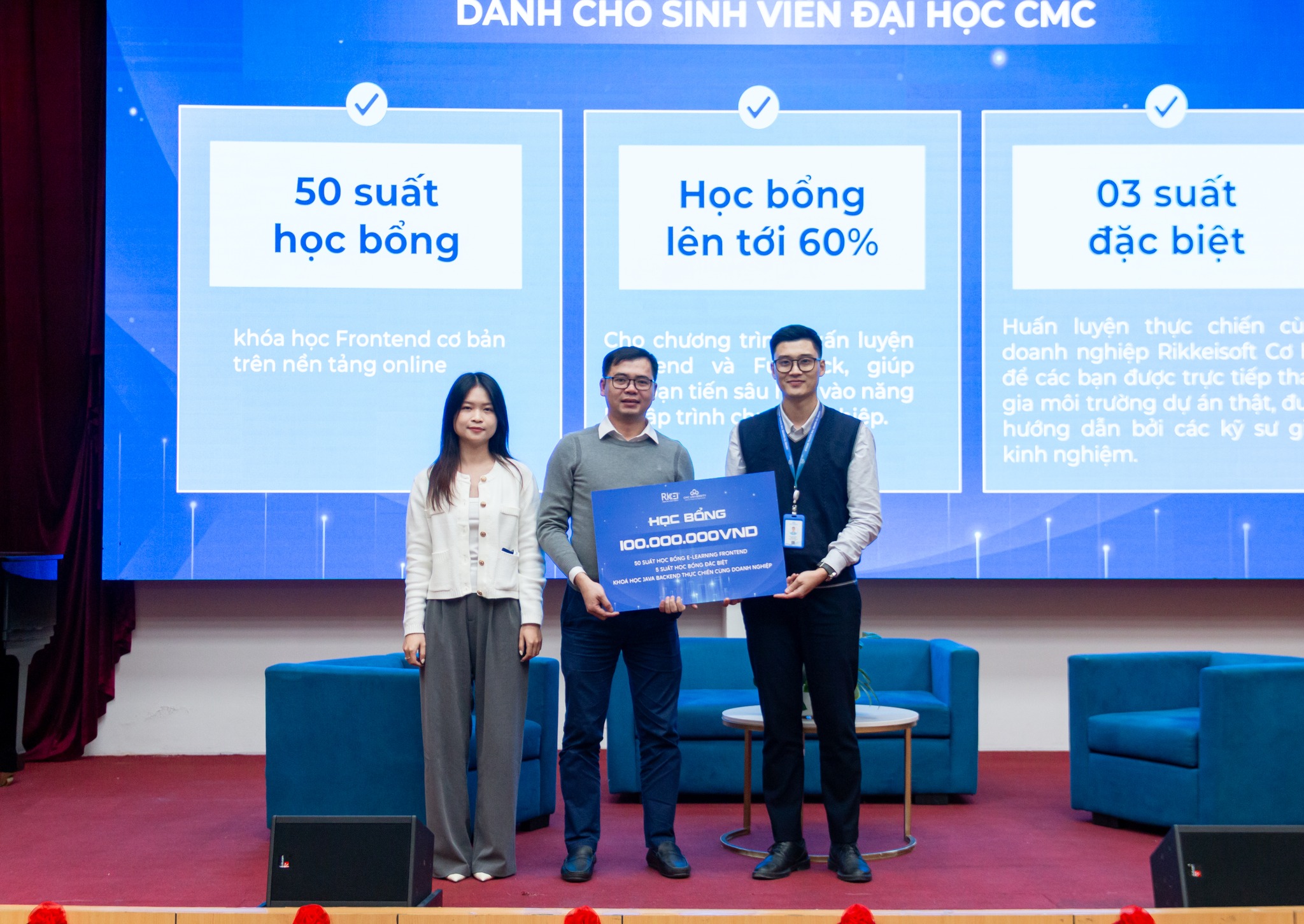 Workshop “IT Career Roadmap” Sinh viên Trường Đại học CMC cùng Rikkeisoft định hướng lộ trình bứt phá sự nghiệp ngành Công nghệ Thông tin