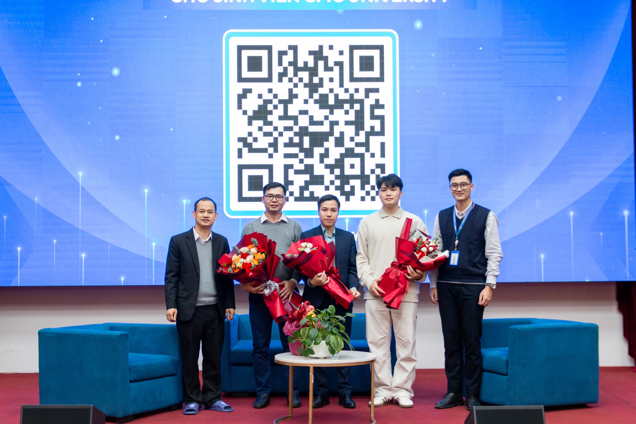 Workshop “IT Career Roadmap” Sinh viên Trường Đại học CMC cùng Rikkeisoft định hướng lộ trình bứt phá sự nghiệp ngành Công nghệ Thông tin