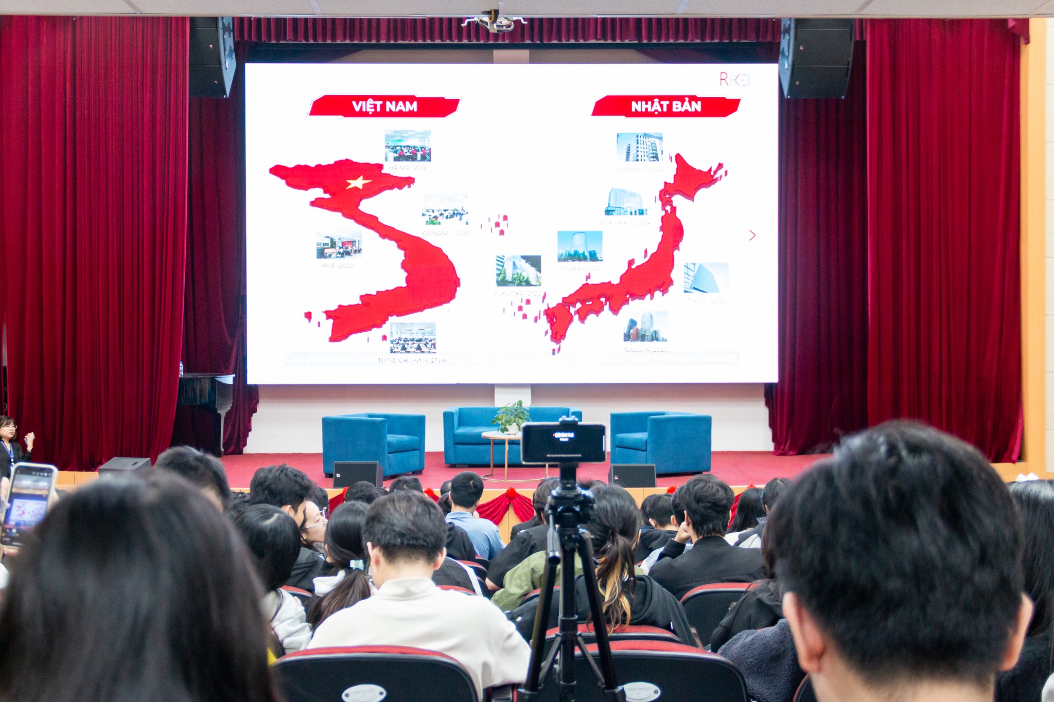 Workshop “IT Career Roadmap” Sinh viên Trường Đại học CMC cùng Rikkeisoft định hướng lộ trình bứt phá sự nghiệp ngành Công nghệ Thông tin