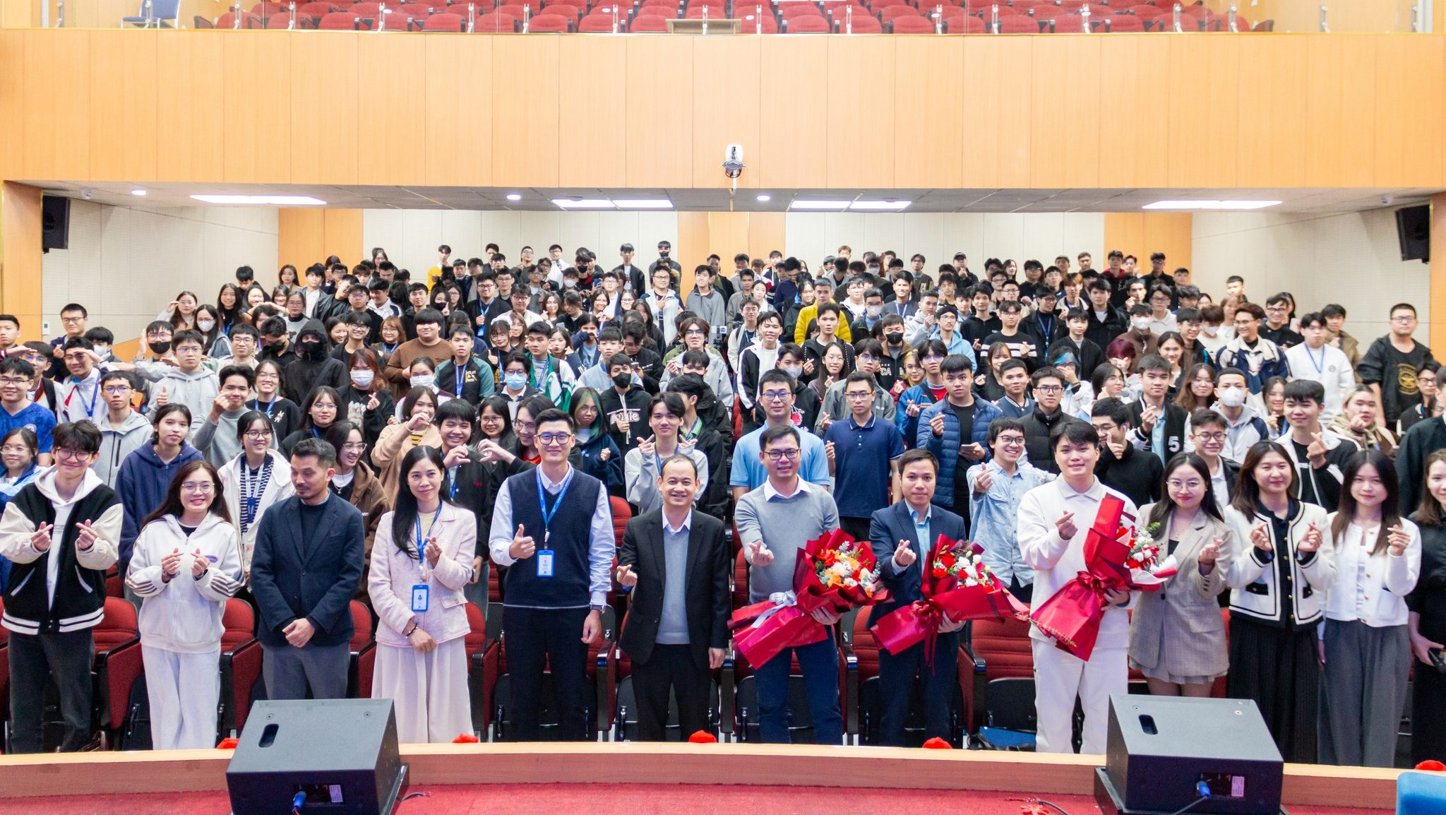 Workshop “IT Career Roadmap” Sinh viên Trường Đại học CMC cùng Rikkeisoft định hướng lộ trình bứt phá sự nghiệp ngành Công nghệ Thông tin