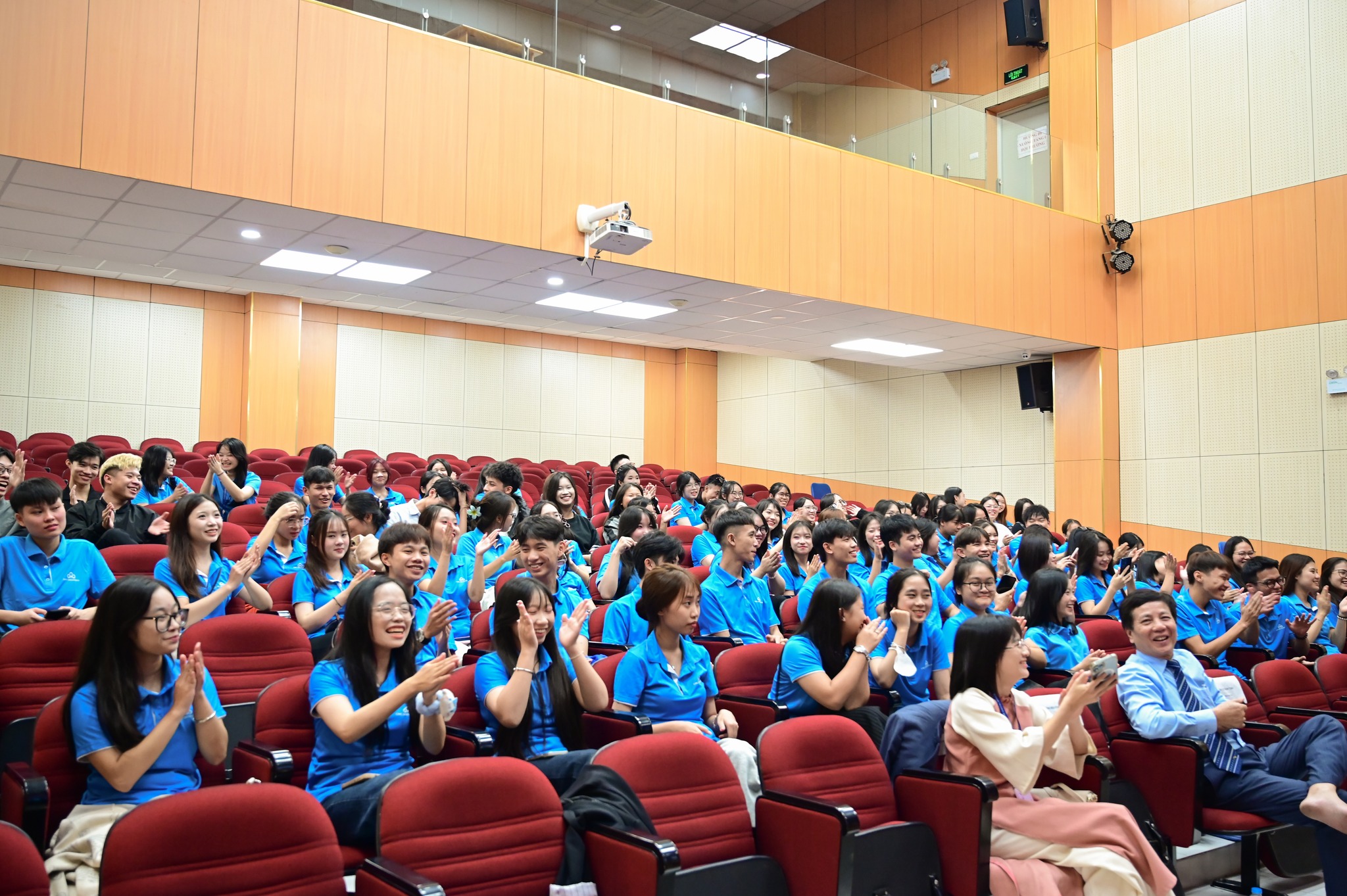 chương trình Hành trang Tân sinh viên ngành ngôn ngữ trung quốc trường đại học cmc