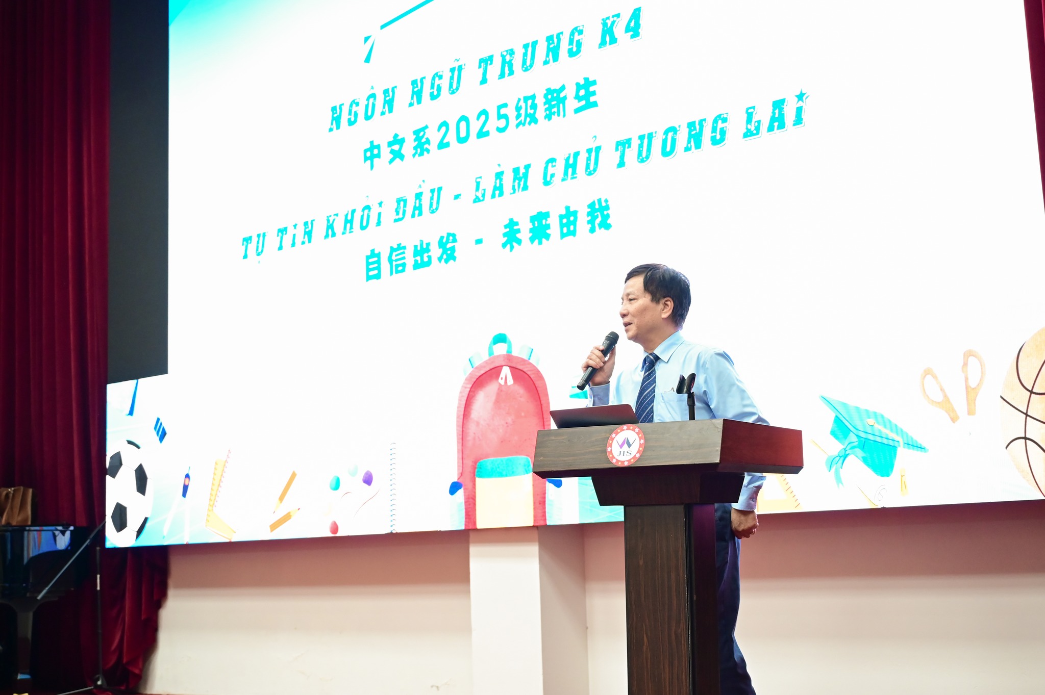 chương trình Hành trang Tân sinh viên ngành ngôn ngữ trung quốc trường đại học cmc