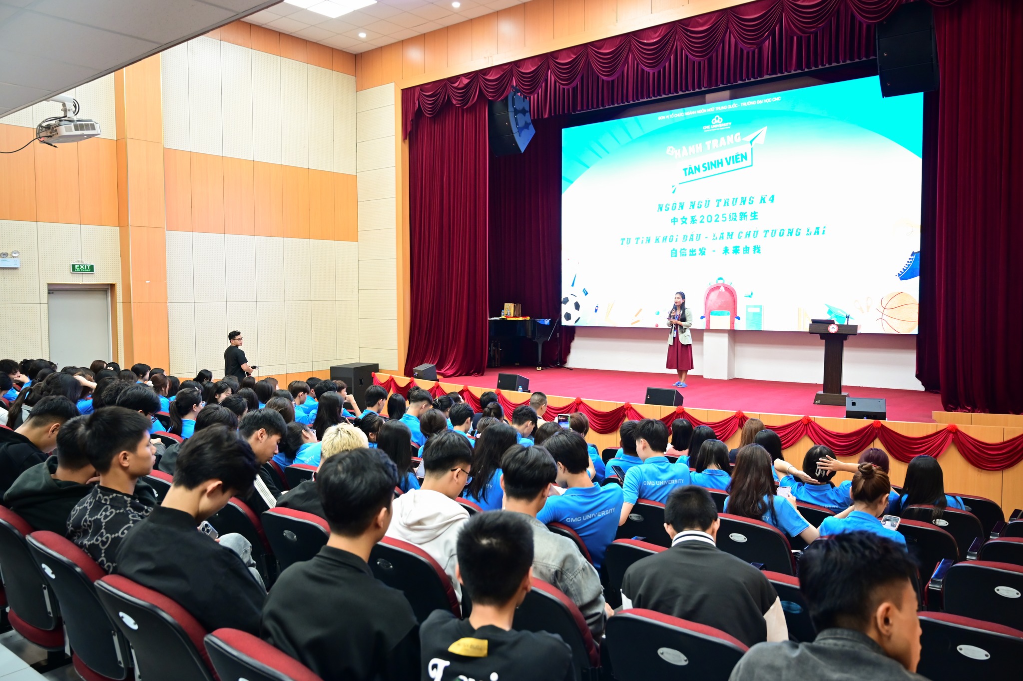 chương trình Hành trang Tân sinh viên ngành ngôn ngữ trung quốc trường đại học cmc