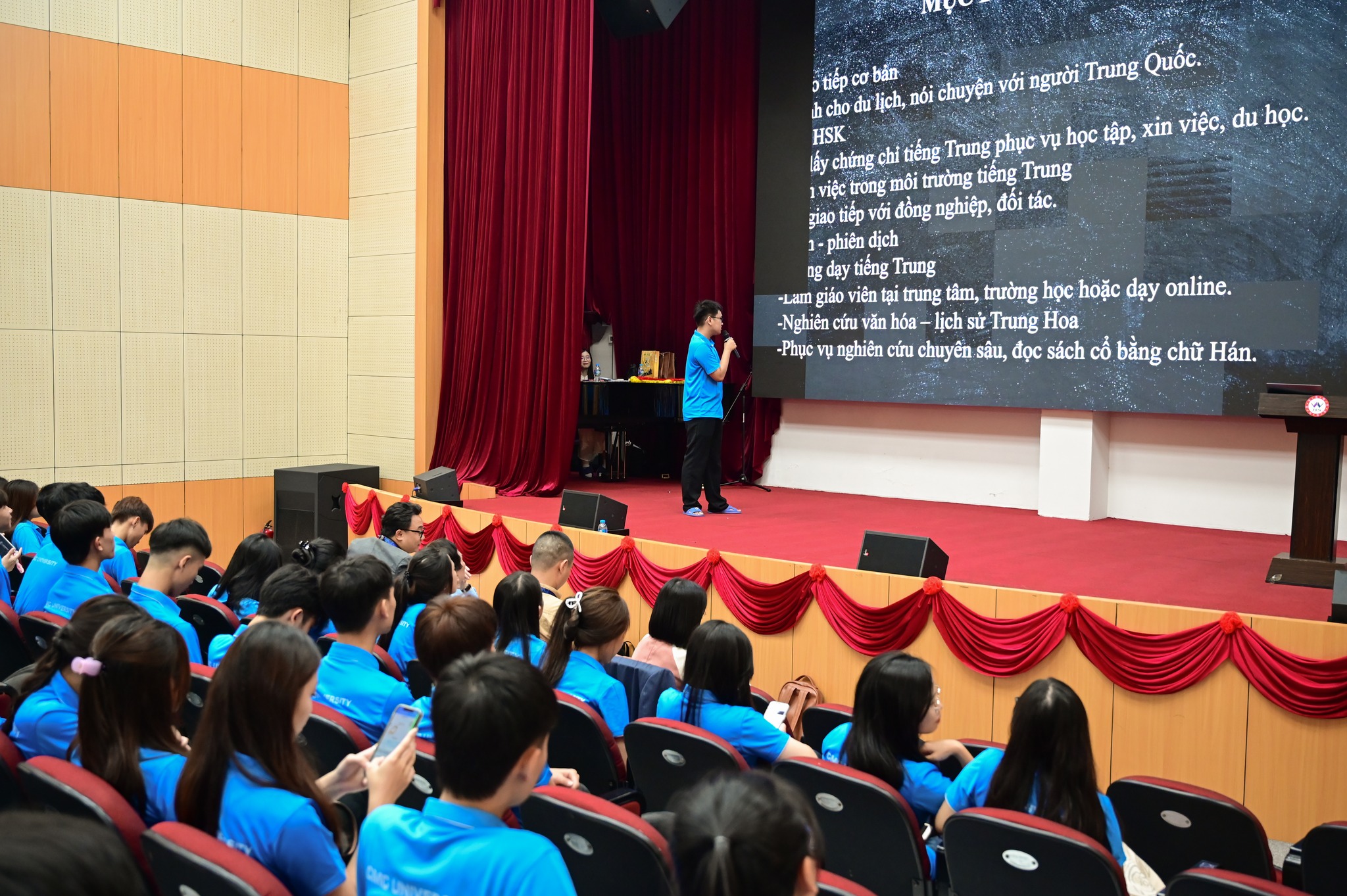 chương trình Hành trang Tân sinh viên ngành ngôn ngữ trung quốc trường đại học cmc