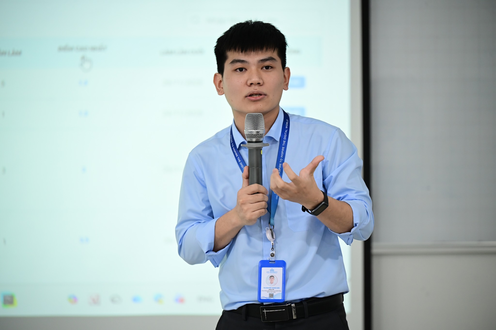 tập huấn Giảng dạy theo mô hình lớp học đảo ngược (Flipped Classroom) kết hợp Trợ giảng AI