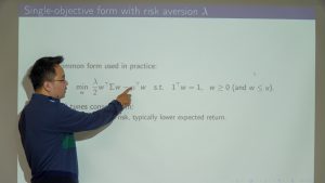 Seminar về cách tiếp cận hiện đại trong tối ưu hóa danh mục đầu tư từ thực tiễn thị trường chứng khoán tại Việt Nam