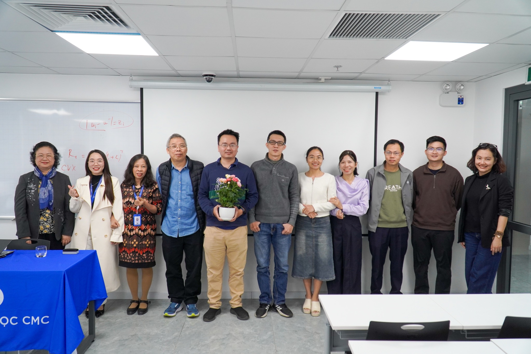 Seminar về cách tiếp cận hiện đại trong tối ưu hóa danh mục đầu tư từ thực tiễn thị trường chứng khoán tại Việt Nam Trường Đại học CMC