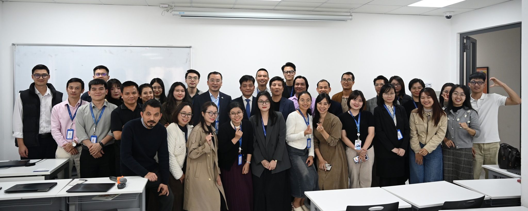 Trường Đại học CMC đã tổ chức Hội nghị Tổng kết công tác cố vấn học tập học kỳ Thu năm học 2025 - 2026